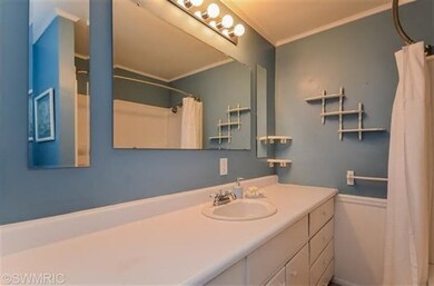 197 E Beech St, Cedar Springs, MI 49319 - photo 7