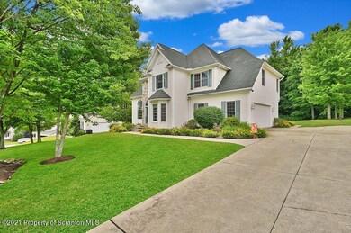 211 Elmwood Dr, Moscow, PA 18444 - photo 2