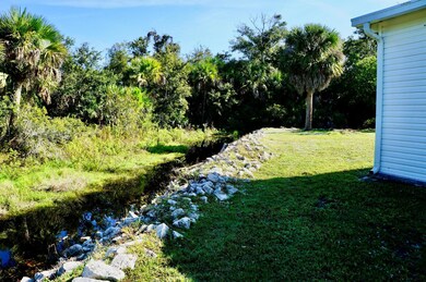 325 Mockingbird Ave, Fort Pierce, FL 34982 - photo 4