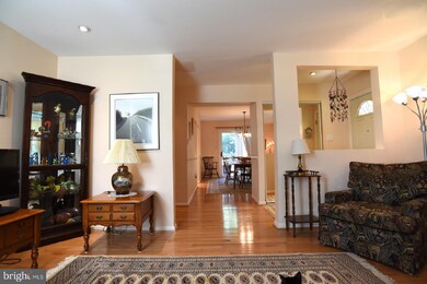 15601 Ambiance Dr, North Potomac, MD 20878 - photo 5