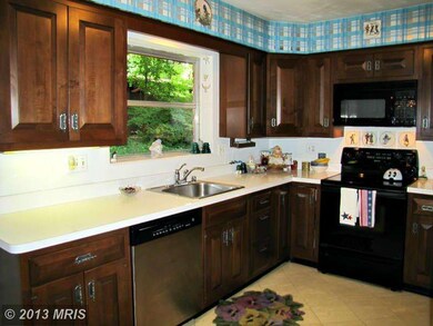 3530 Half Moon Cir, Falls Church, VA 22044 - photo 5