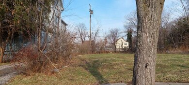 1753 Rosedale Ave, Cleveland, OH 44112 - photo 3