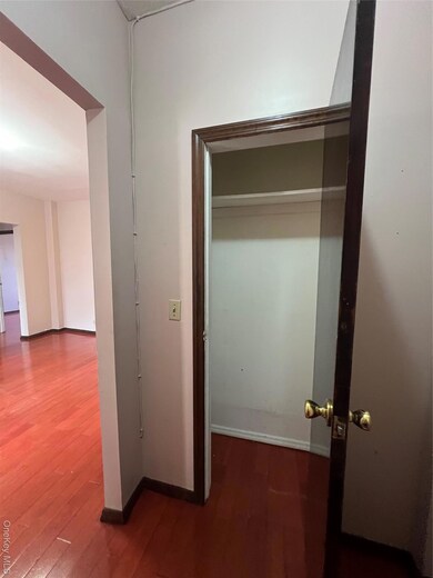 38-05 65th St unit 2F, Woodside, NY 11377 - photo 4