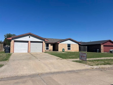 6815 SW Bainbridge Ave, Lawton, OK 73505 - photo 2