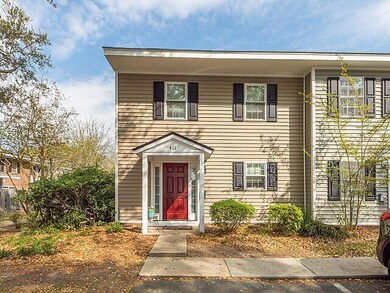 411 Herritage front