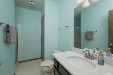 1905 14th St, Bettendorf, IA 52722 - photo 7