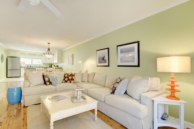Spacious greatroom, dining & kitchen
