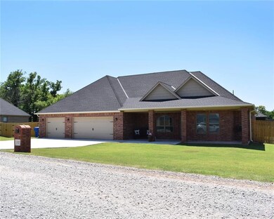 5329 NE Elk Point Rd, Elgin, OK 73538 - photo 2