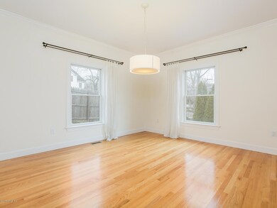 10 N Sound Beach Ave, Riverside, CT 06878 - photo 7