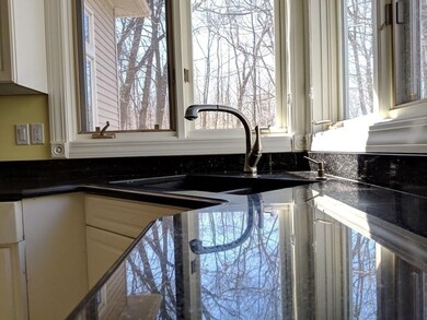 35 Hockanum Rd, Hadley, MA 01035 - photo 6