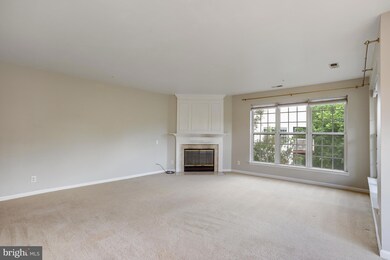 21850 Elkins Terrace unit 302, Sterling, VA 20166 - photo 7