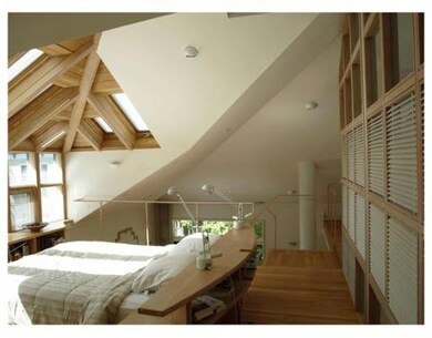 19 Surrey St, Cambridge, MA 02138 - photo 2