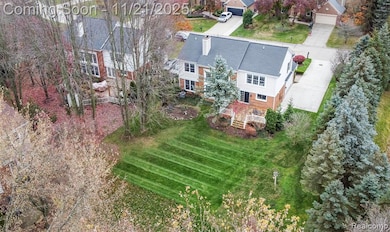 2456 Westwood Dr, Rochester Hills, MI 48306 - photo 2