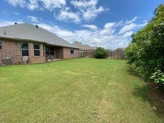 1229 Newcastle Dr, Weatherford, TX 76086 - photo 6