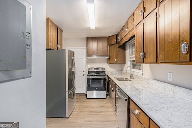 864 Northview Dr, Forest Park, GA 30297 - photo 5