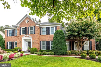 12708 Pond Crest Ln, Herndon, VA 20171 - photo 3