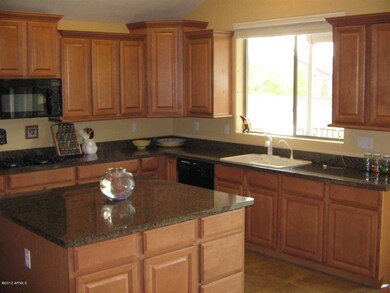Chef's Kitchen/Center Island