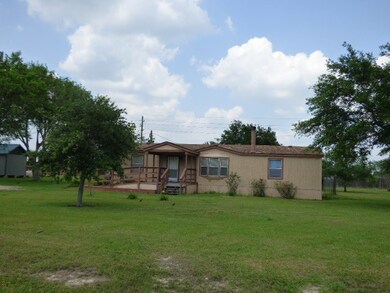 10215 Harry Dr, Needville, TX 77461 - photo 2