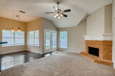 8400 Crystal Ln, North Richland Hills, TX 76182 - photo 5