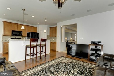 9531 Mine Gap Way unit 12H, Manassas, VA 20110 - photo 6