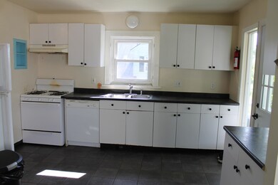 130 East Ave, Burlington, VT 05401 - photo 3