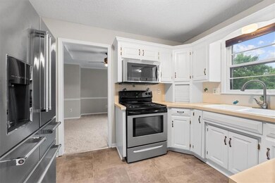 13942 W 113th St, Lenexa, KS 66215 - photo 6