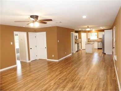 214 Braz St, Bonham, TX 75418 - photo 4