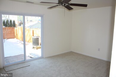 504 Barrington Ct, Sellersville, PA 18960 - photo 7