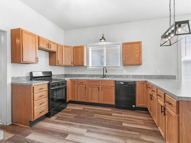 3004 Burnside Ave, Saint Joseph, MO 64505 - photo 5