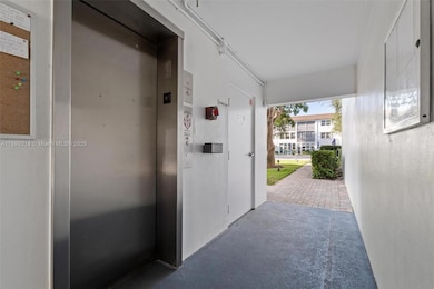 Gardens by the Sea unit 318, Pompano Beach, FL 33062 - photo 6