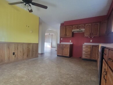 567 Hughley Ln, Harrodsburg, KY 40330 - photo 5