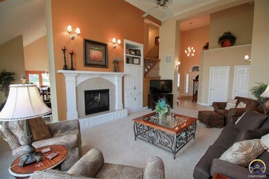 7325 SW 53rd St, Topeka, KS 66610 - photo 6