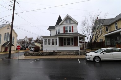 324 W Franklin St, Slatington, PA 18080 - photo 2