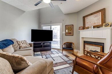 6208 Oram St unit 16, Dallas, TX 75214 - photo 2
