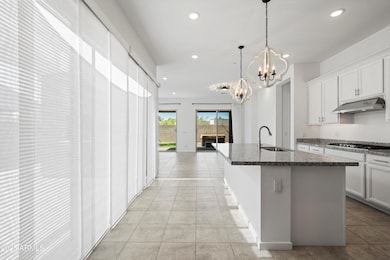 10-Kitchen