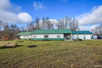 2320 S Walnut Rd, Bloomfield, IN 47424 - photo 3