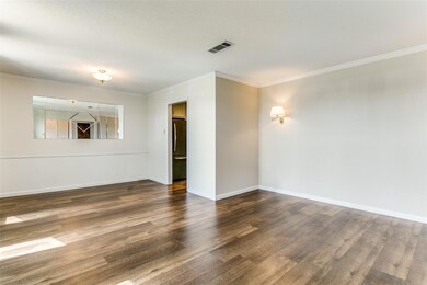 200 E Pleasantview Dr, Hurst, TX 76054 - photo 3