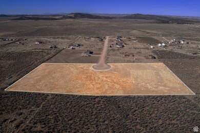 112 E Maddison, La Sal, UT 84530 - photo 5