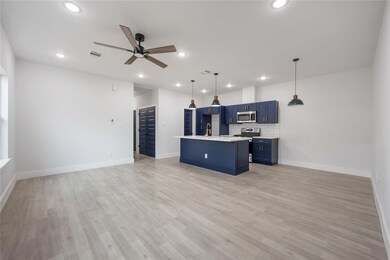 8221 Tower St unit A, Houston, TX 77088 - photo 5