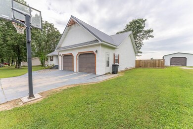 Town house in Mountain View Missouri002