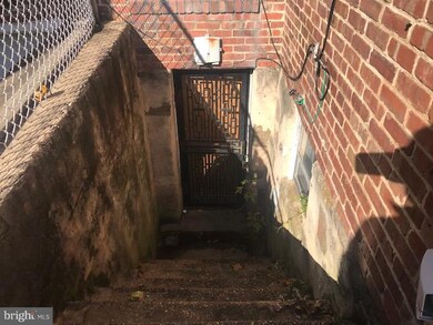 3903 Colborne Rd, Baltimore, MD 21229 - photo 7