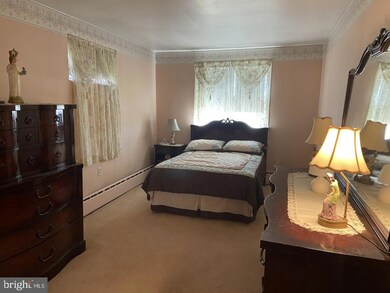 4423 E Thompson St, Philadelphia, PA 19137 - photo 5