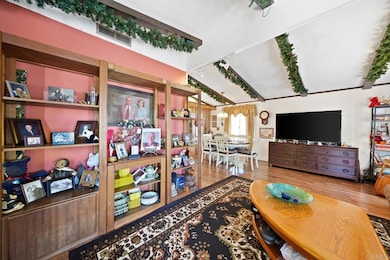 6460 Convoy Ct unit SPC 318, San Diego, CA 92117 - photo 2