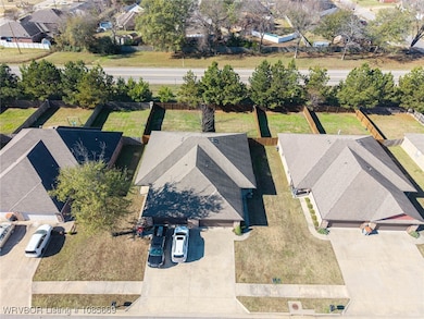 1001,1009,1102,1110 Springhill, Barling, AR 72923 - photo 2