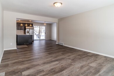 3810 Carlton Dr, Cedar Falls, IA 50613 - photo 7