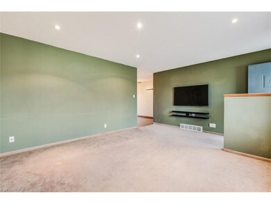 1901 Ridgewick Dr, Wickliffe, OH 44092 - photo 3