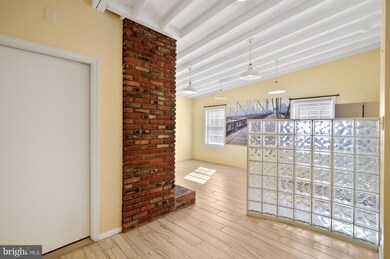 621 Wythe St, Alexandria, VA 22314 - photo 2