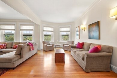 281 Tappan St unit 3, Brookline, MA 02445 - photo 2