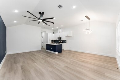 9406 Sandra St unit A, Houston, TX 77016 - photo 4