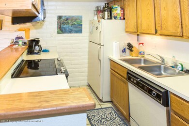 HunterCreekProop-221-kitchen